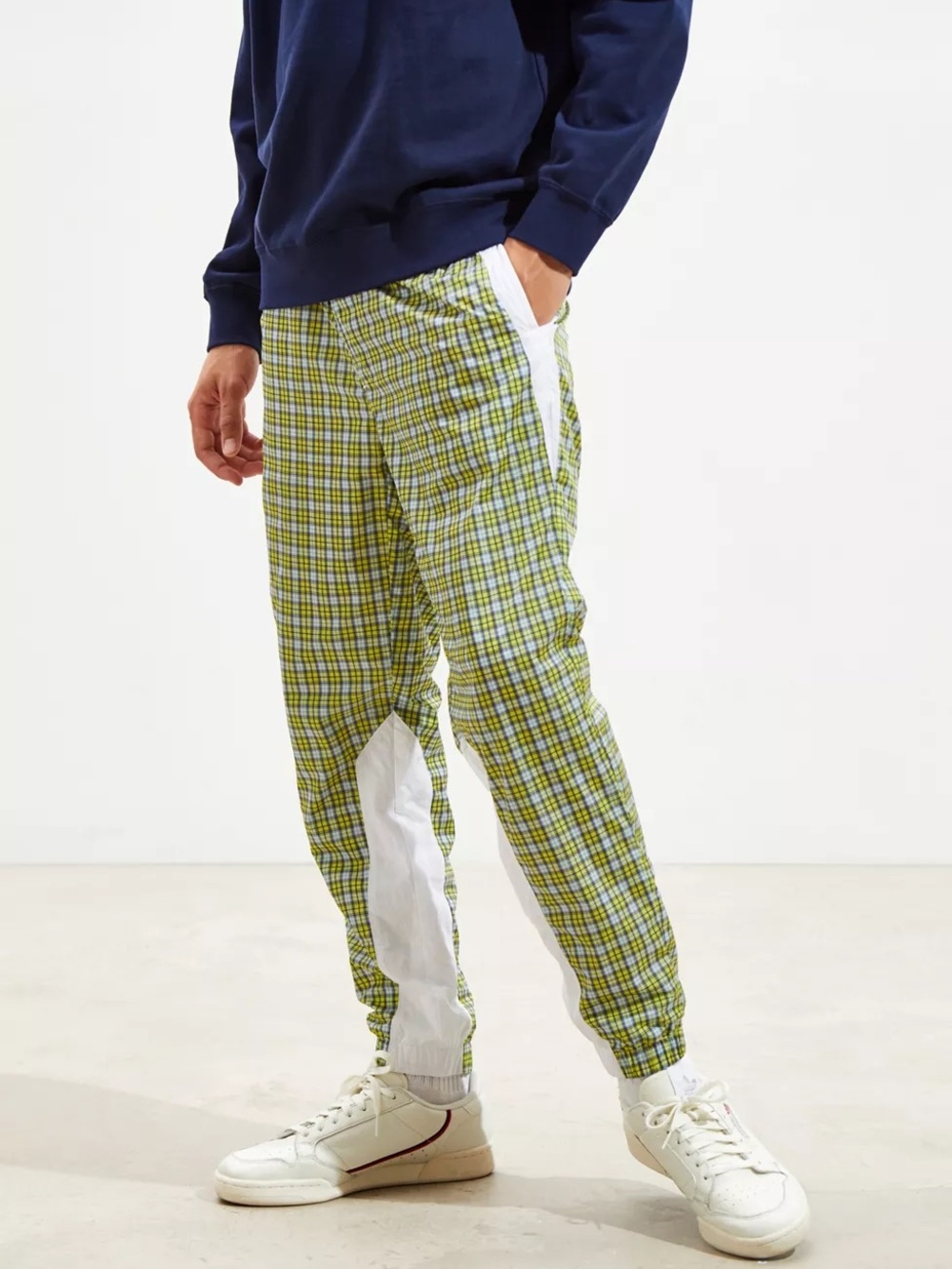 UO Urban Outfitters Yellow/Blue/Green Plaid Wind Track Pant Men’s Size Medium